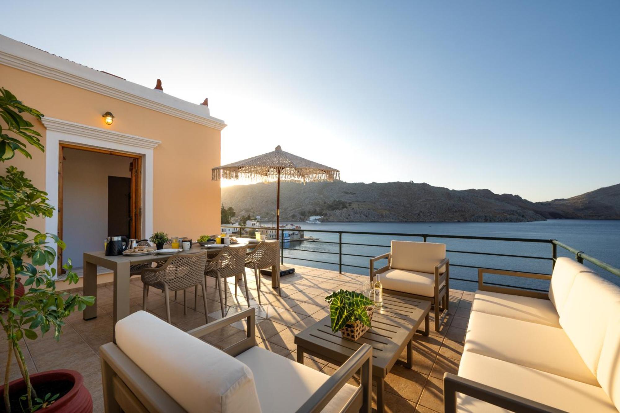 Nimporio View Villa *