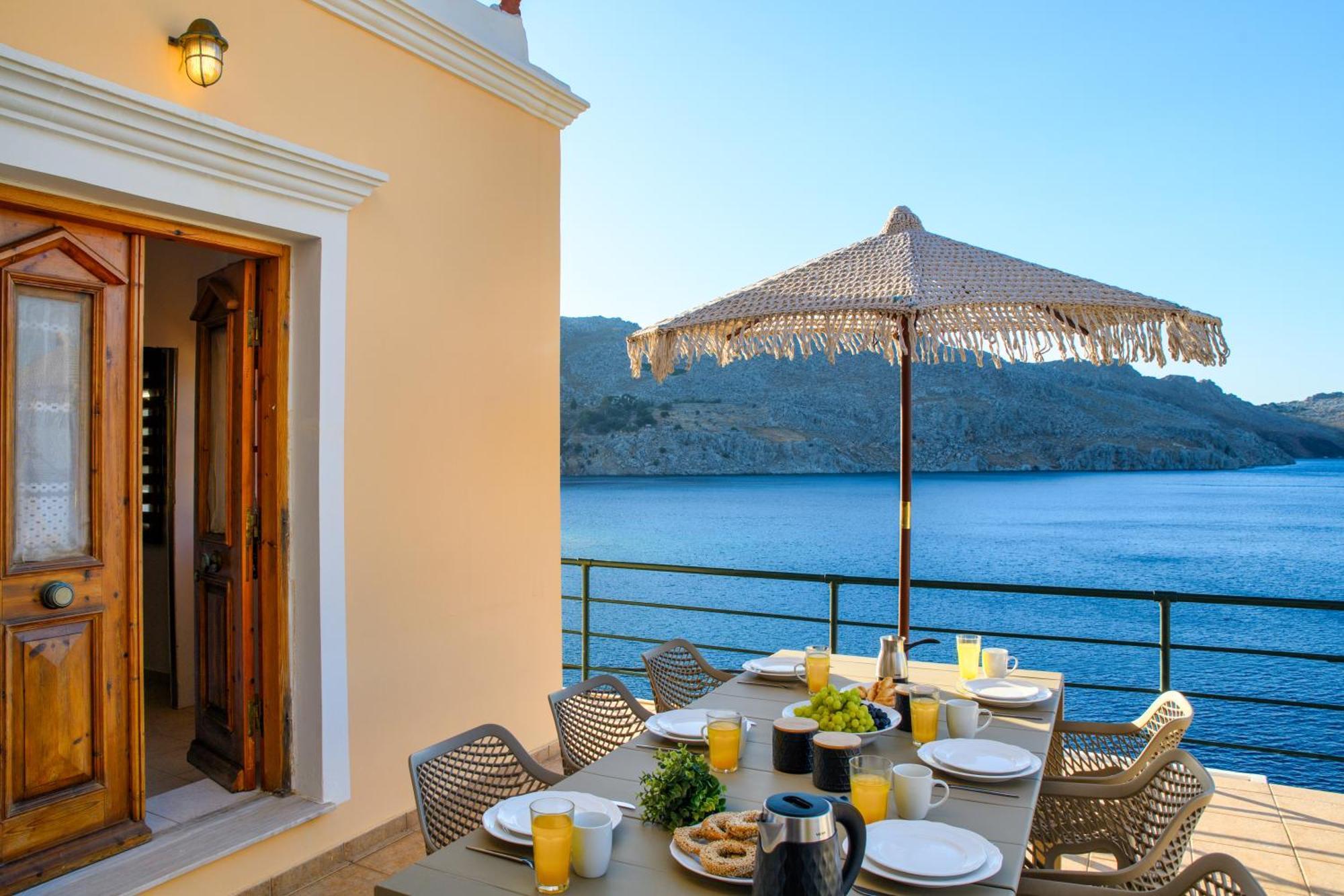 Nimporio View Villa *