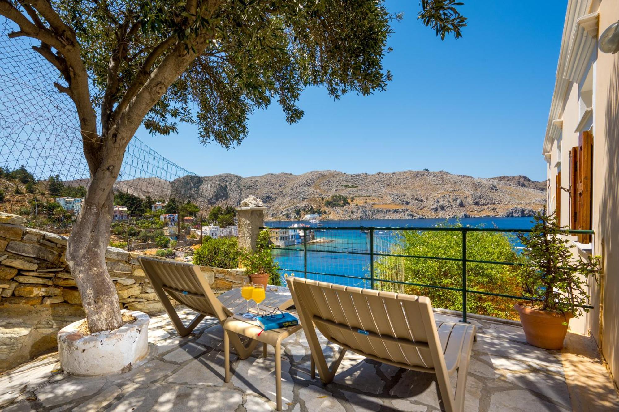 Nimporio View Villa *